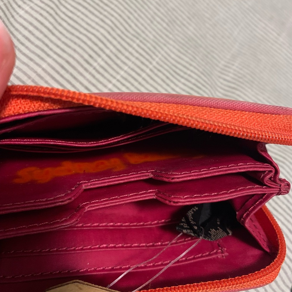 Fossil Coral and Pink Wallet - Picture 6 of 6